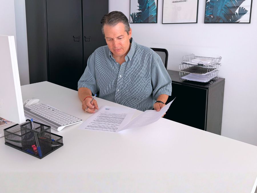 Llaves de vivienda y contrato